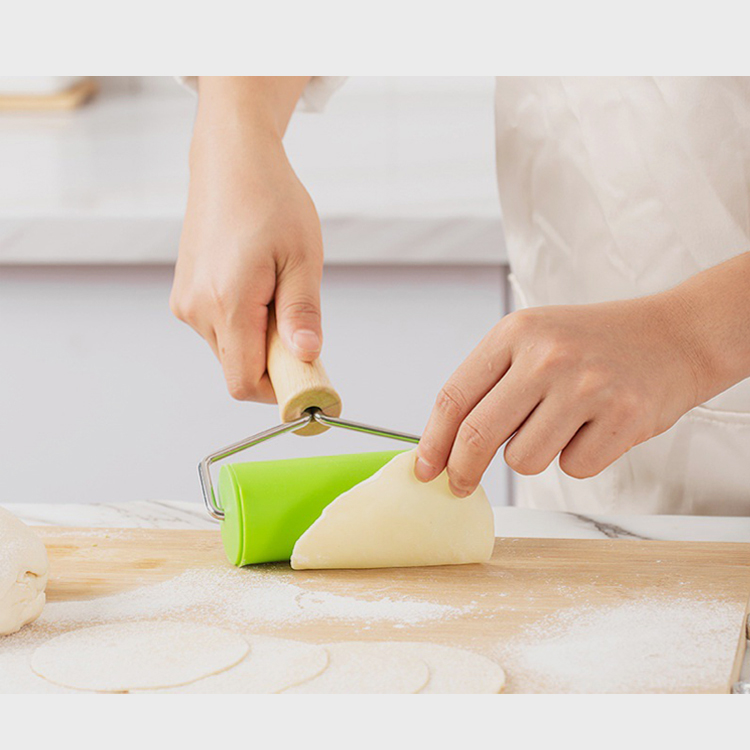 Cake fondant dough roller rolling pin silicone rolling pins pastry boards for noodles dumpling
