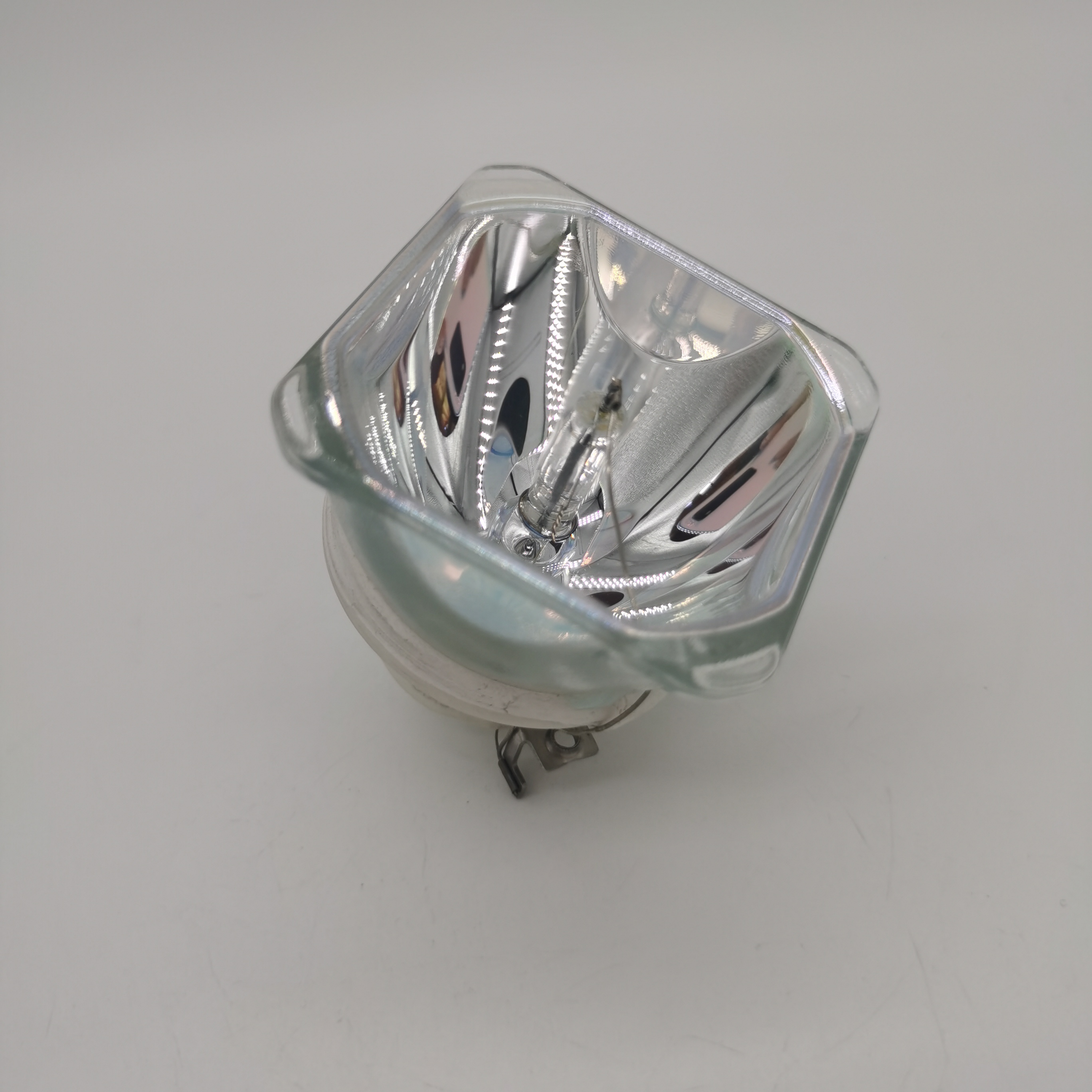 Wholesale NSHA230W DT01091 Original Bare Lamp for Hitachi CP-D10 CP-DW10N CP-AW100N HCP-Q3W HCP-Q3