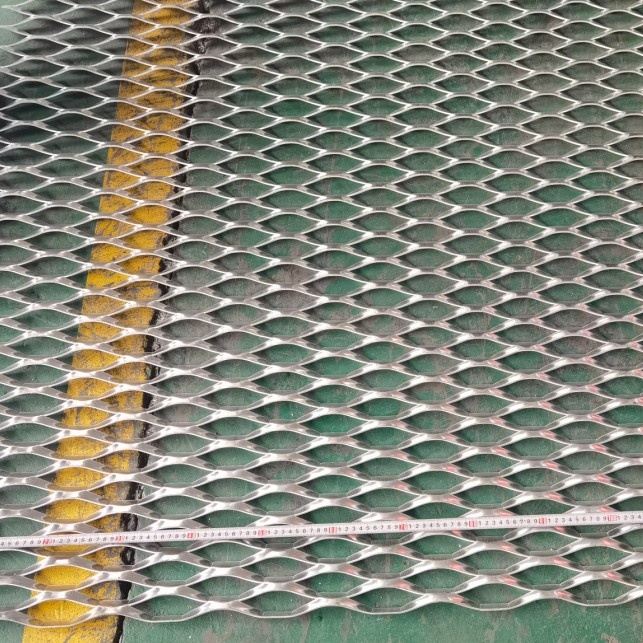 Singapore Aluminum Expanded Mesh facade
