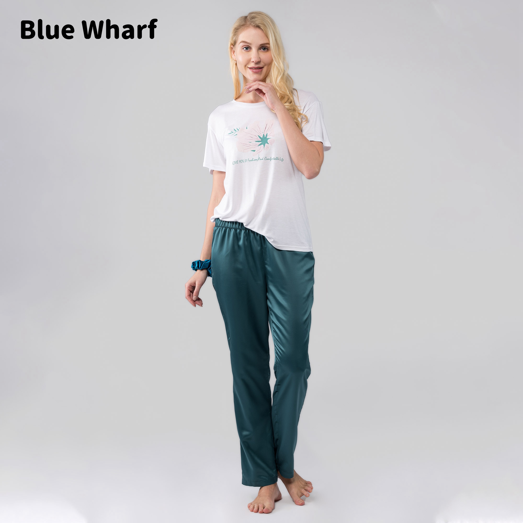 OEM Service Custom White Tee Pyjama Loungewear Women Floral Print Pajama Sets