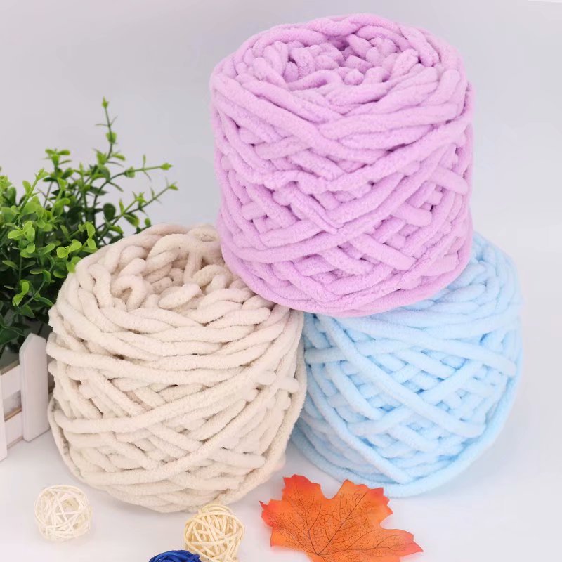 Factory Wholesale 8mm Crochet Yarns Knitting Yarn Hand Super Chunky 100% Polyester Chenille Blanket Yarn