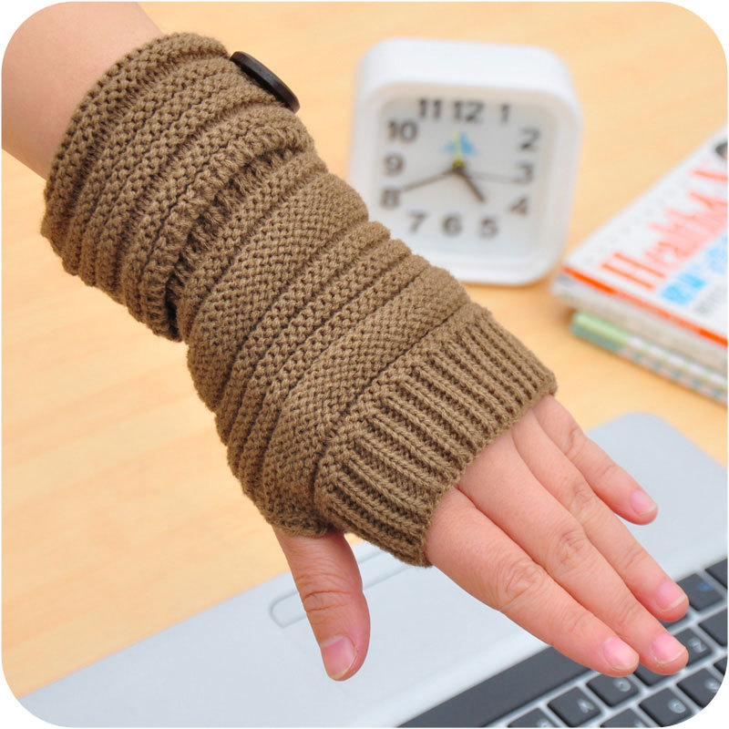 New winter woolen fingerless computer-use warm button gloves