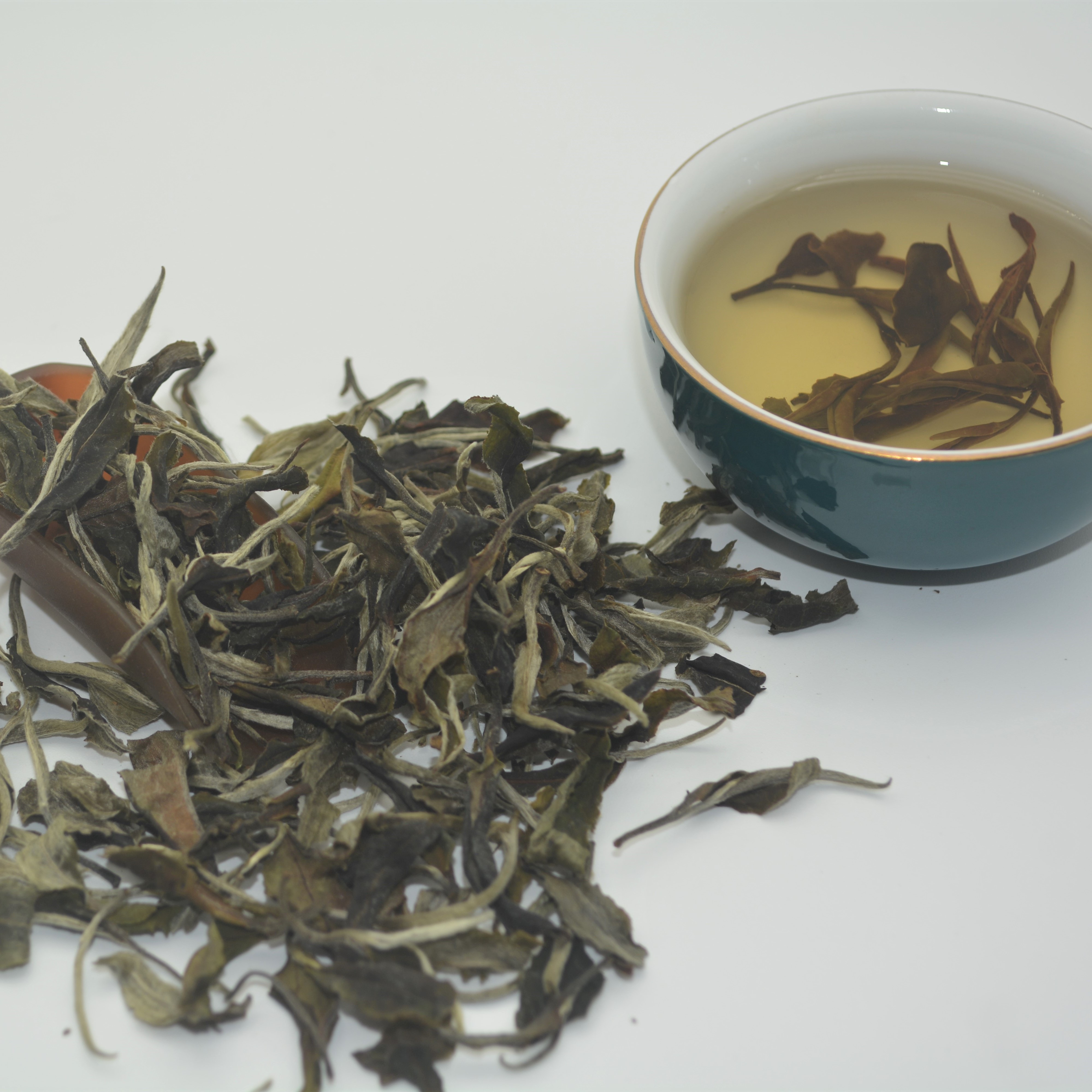 High quality Chinese white tea wholesale is large Good taste Fragrant