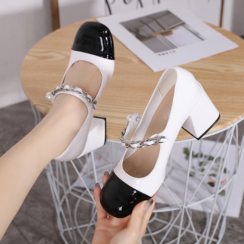 2021 new fairy shoes French sweet single shoes retro thick heel pearl Mary Jane niche high heels