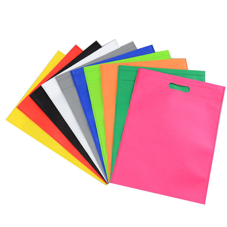 punched holes shopping bags for printing logos promotional gift bags for supermarkets Non-woven flat pouches garment bags