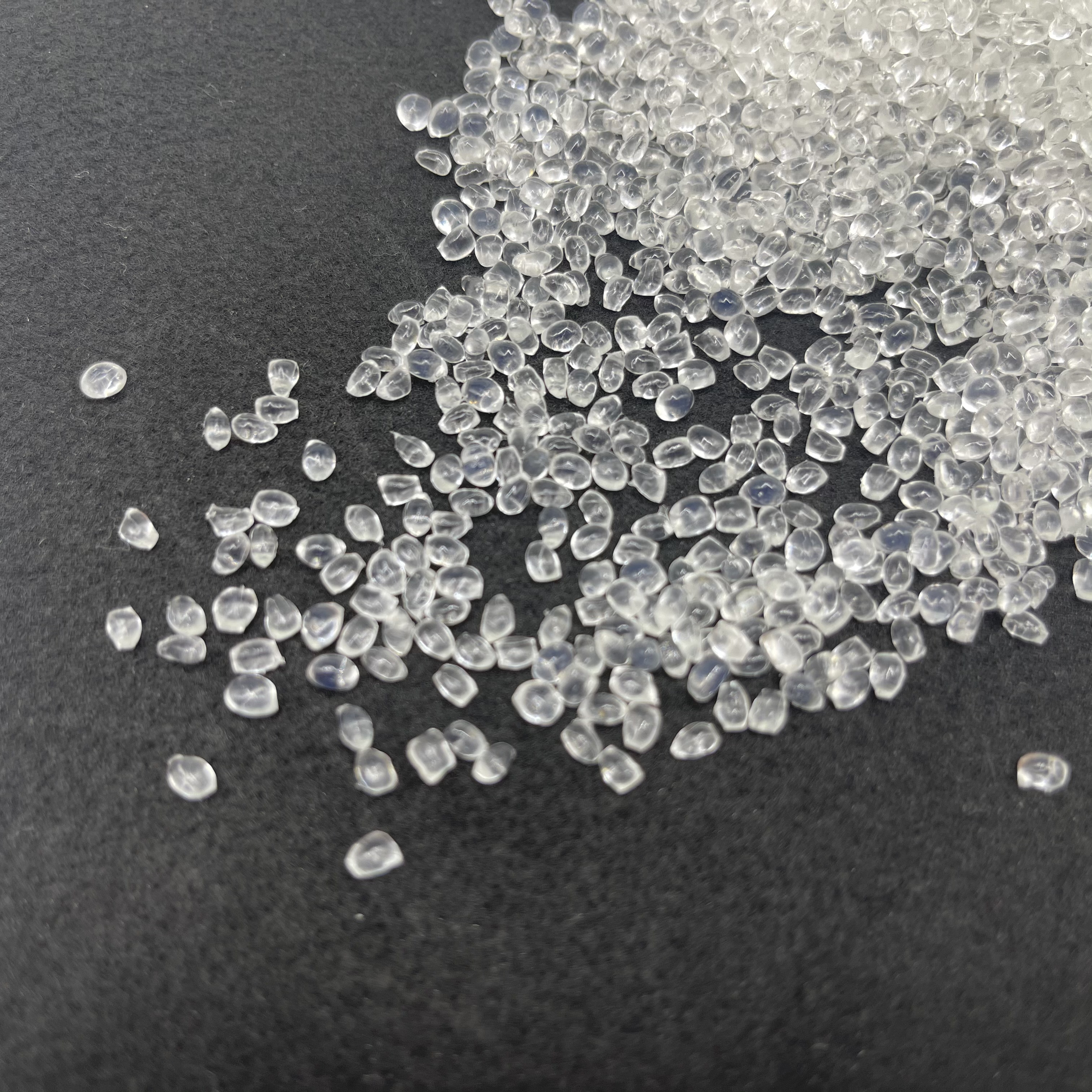 Theroplastic Polyurethane TPU Granules Ployester Resin 80/85/90 for TPU Sole
