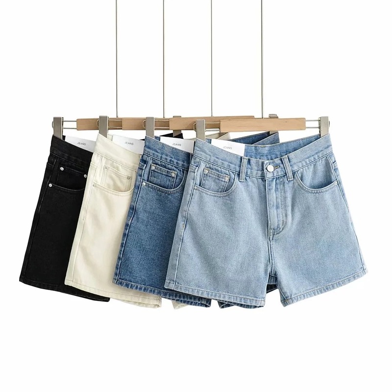 Summer leisure ladies plus size loose fit cotton denim shorts light blue denim women's shorts