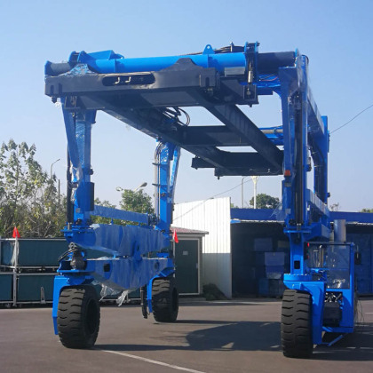 China manufacturer intelligent Straddle Carrier mobile crane 50 ton port lifting equipment Gantry Container Crane