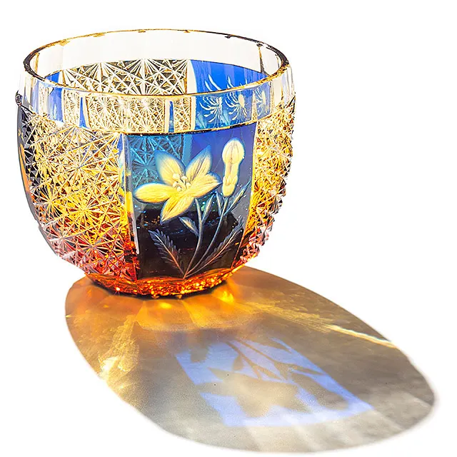 Intersecting straight lines cut single layer whisky short glass cup