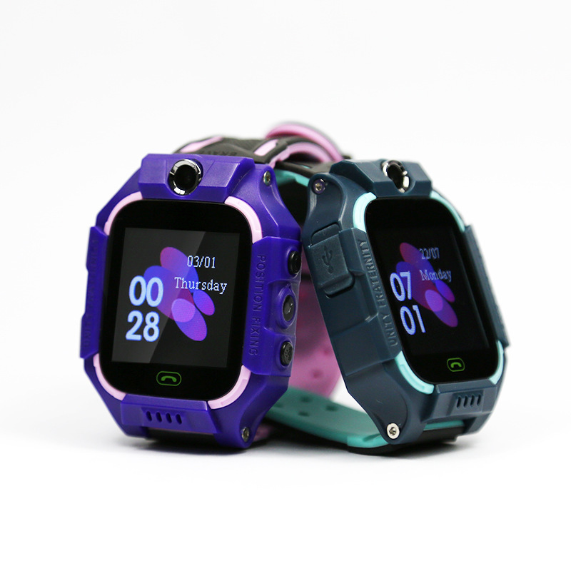 Amazon Hot Sale Sixth generation q19 Z6 Smartwatch 2G Child Anti-Lost SOS Call GSM LBS Location Kids smart watch Q19