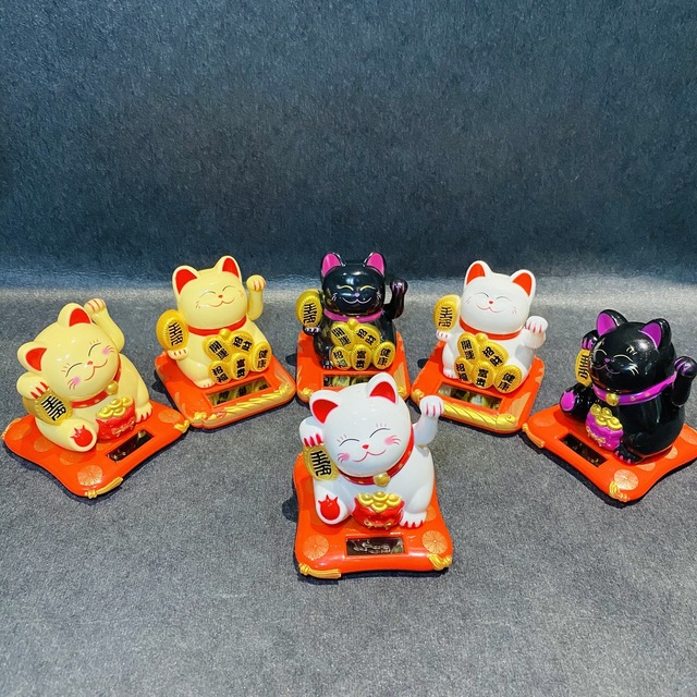 Home Office Car decor Fortune White Mini Happy Money Cat Solar Powered Lucky Cat Waving Arm