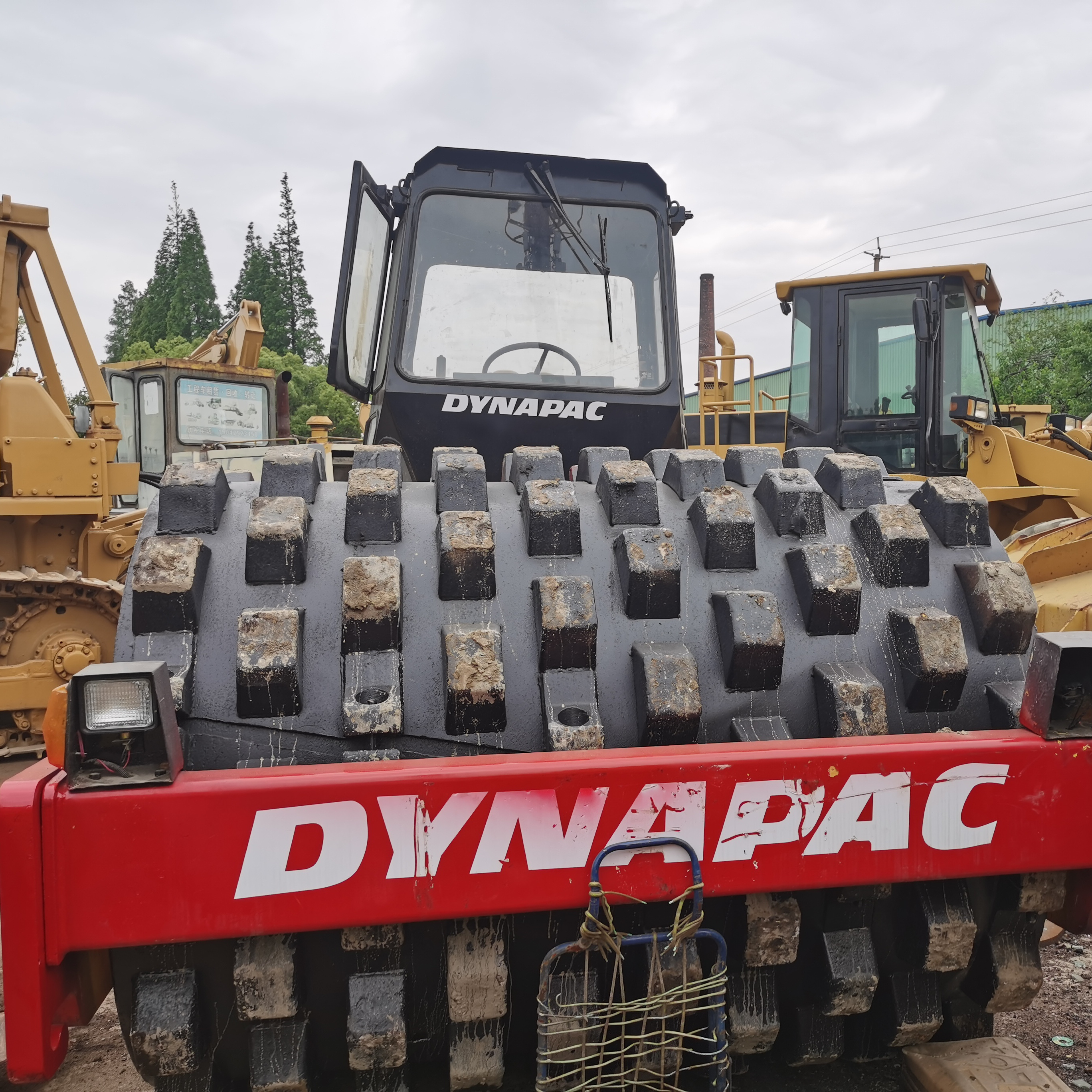 Б/у дорожный каток CA301D Dynapac, распродажа, дешевый уплотнитель CA25D,CA30D ,CA251PC ,CA35D для продажи в Шанхае