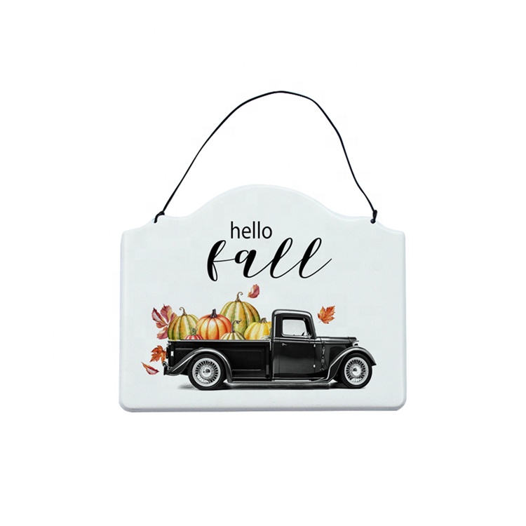 Factory customized wholesale Autumn decorative,size 18x14.5cm metal wall plaque with rope