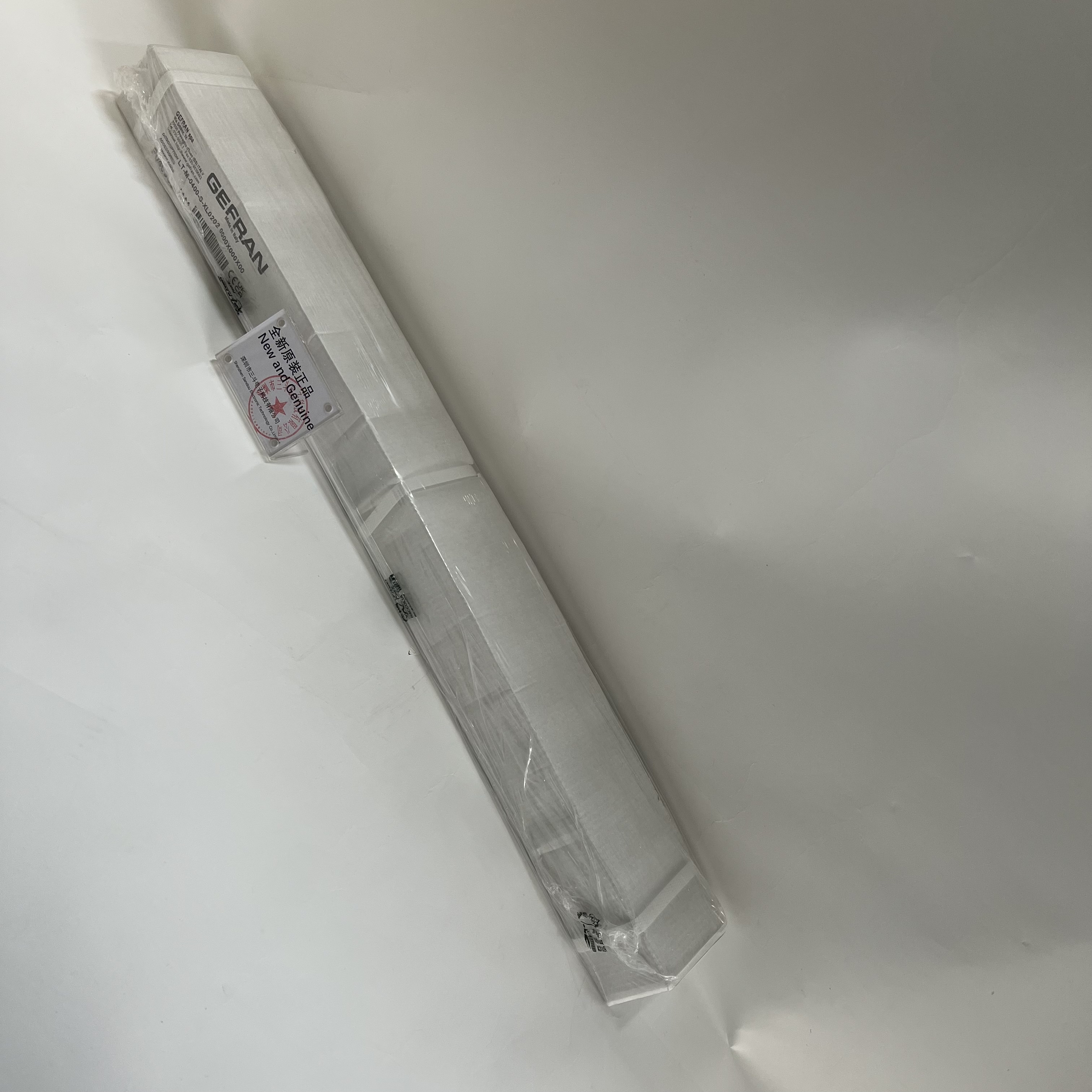 Новый и оригинальный сенсор для-GEFRAN- LT-M-0400-S-XL0202
