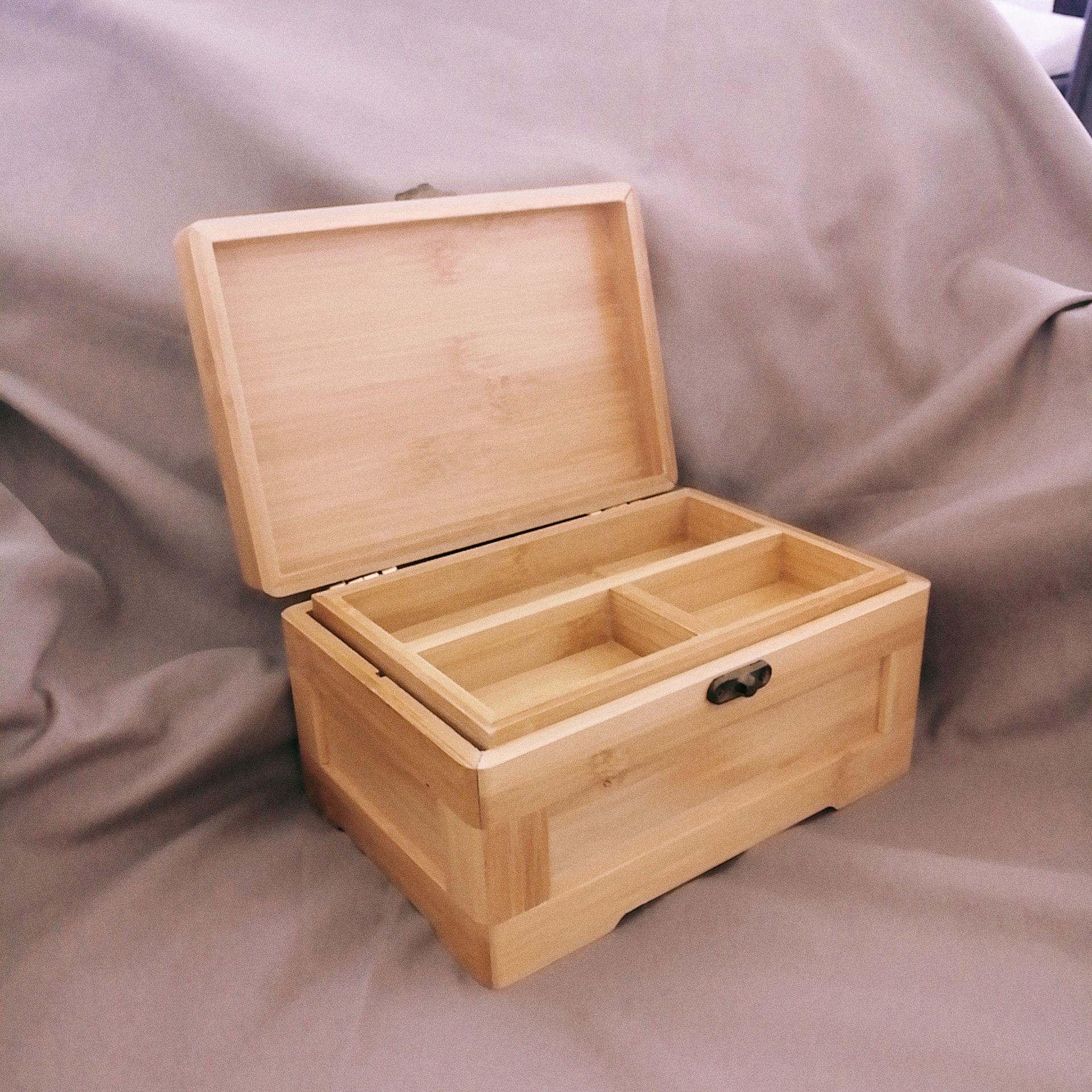 Wooden Stash Box Lock Stores All Grinders, Papers, and Accessories, Rolling Tray Stash Box Bamboo Jewelry box for Women