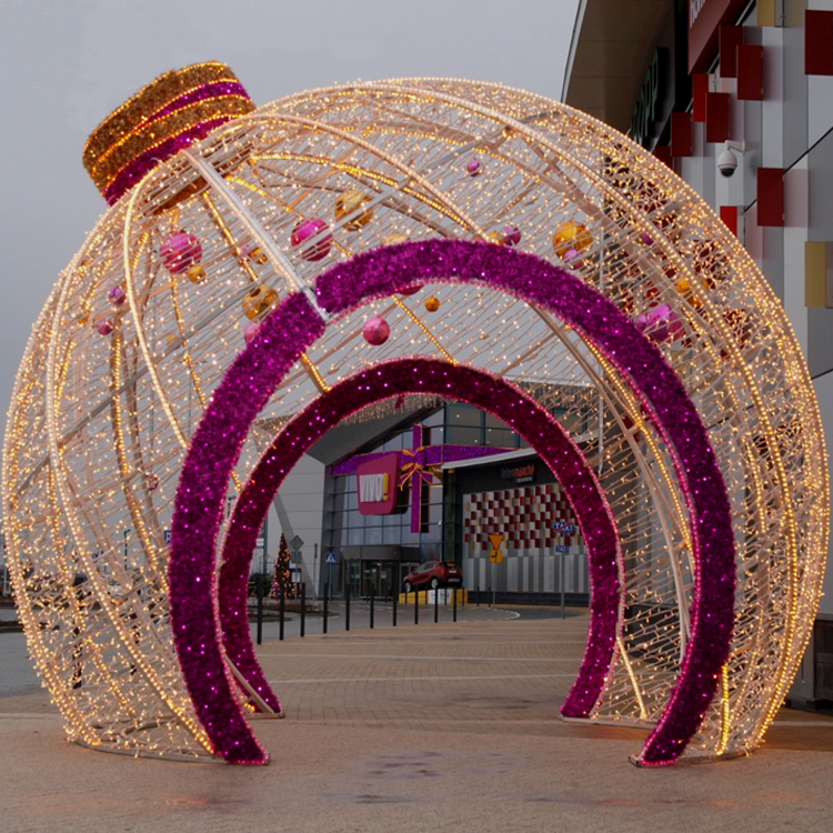 Customized Christmas Decoration 3D Illuminated Giant Arch 10m external christmas stacking ball tree