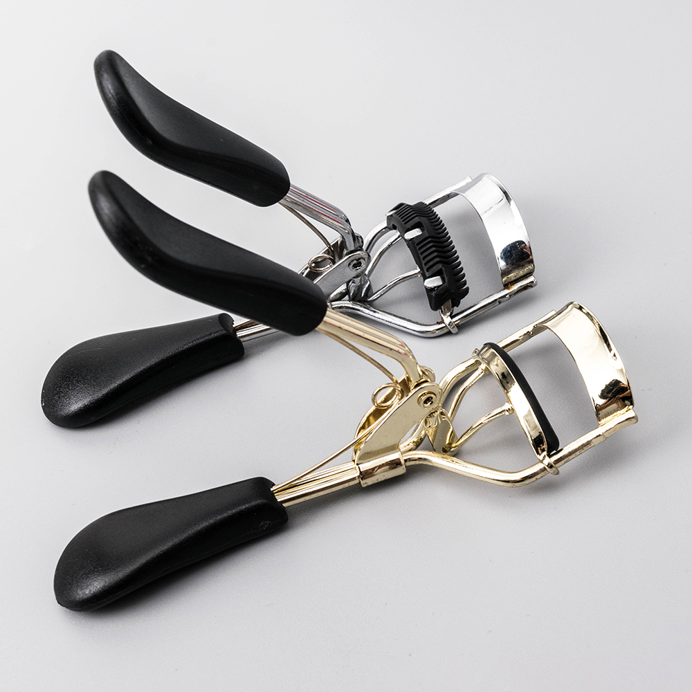 Yiernuo Eye Beauty Professional Mini Lash Curler Magic Curl Stainless Steel Black Eyelash Curler