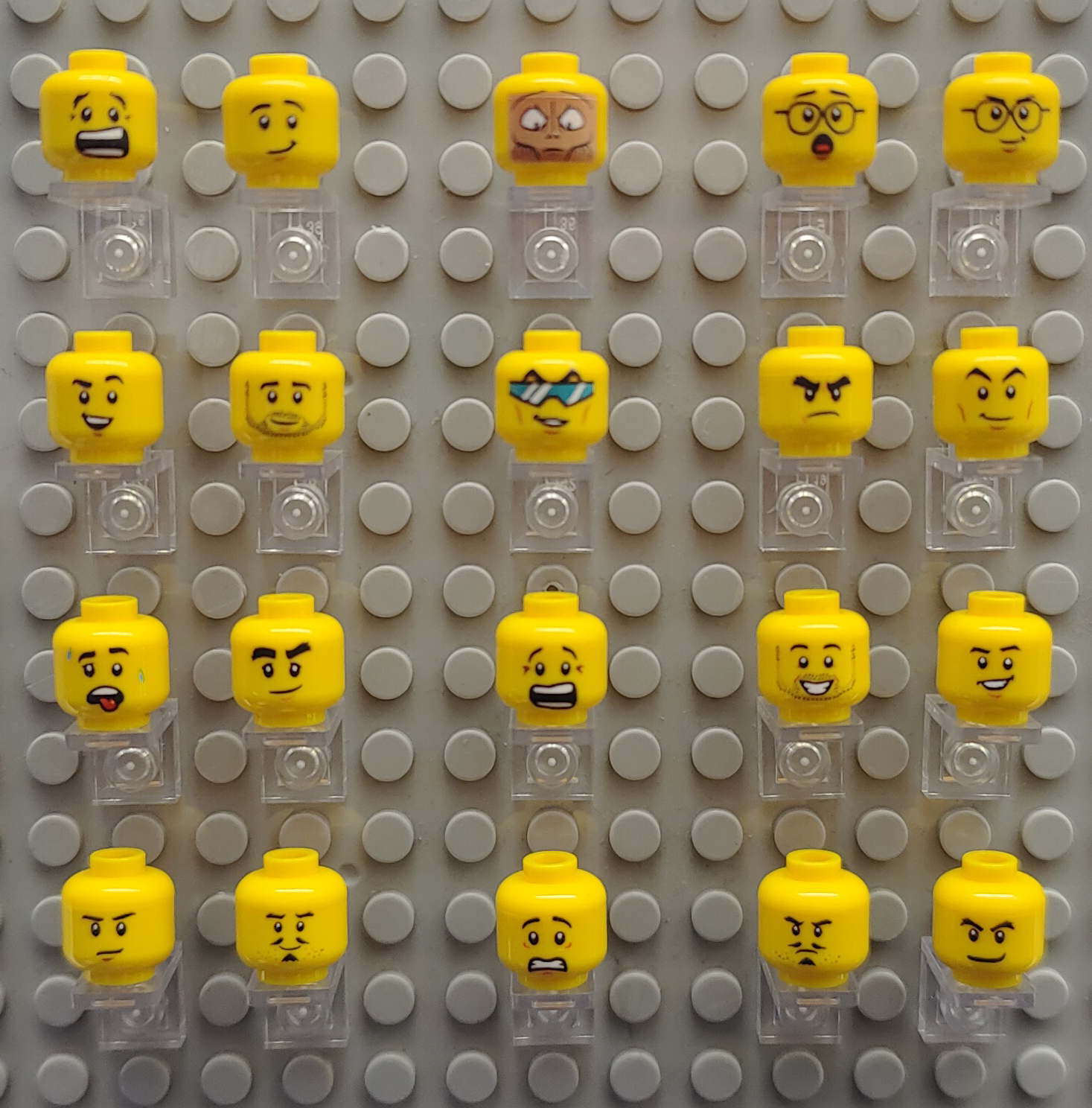 Mini Building Block Bricks Toy Figures Head Facial Expression Small Particles Assembly Parts Compatible with 3626