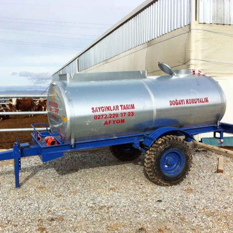 Road Watering Tanker Galvanized For Watering to Ground 3 Tones Tractor Water Tanker