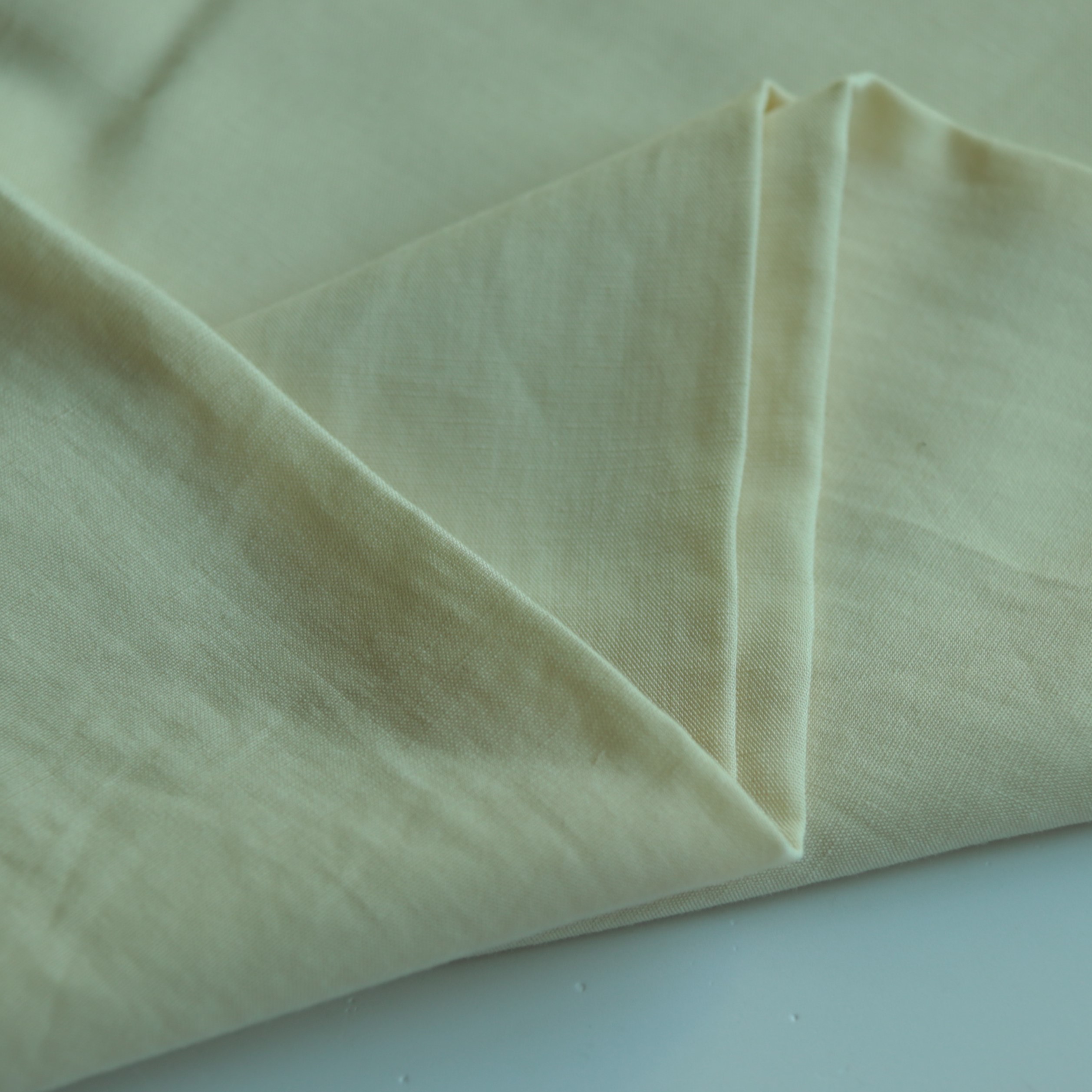 Hot sale factory direct plain Tencel linen fabric for Spring and autumn clothing