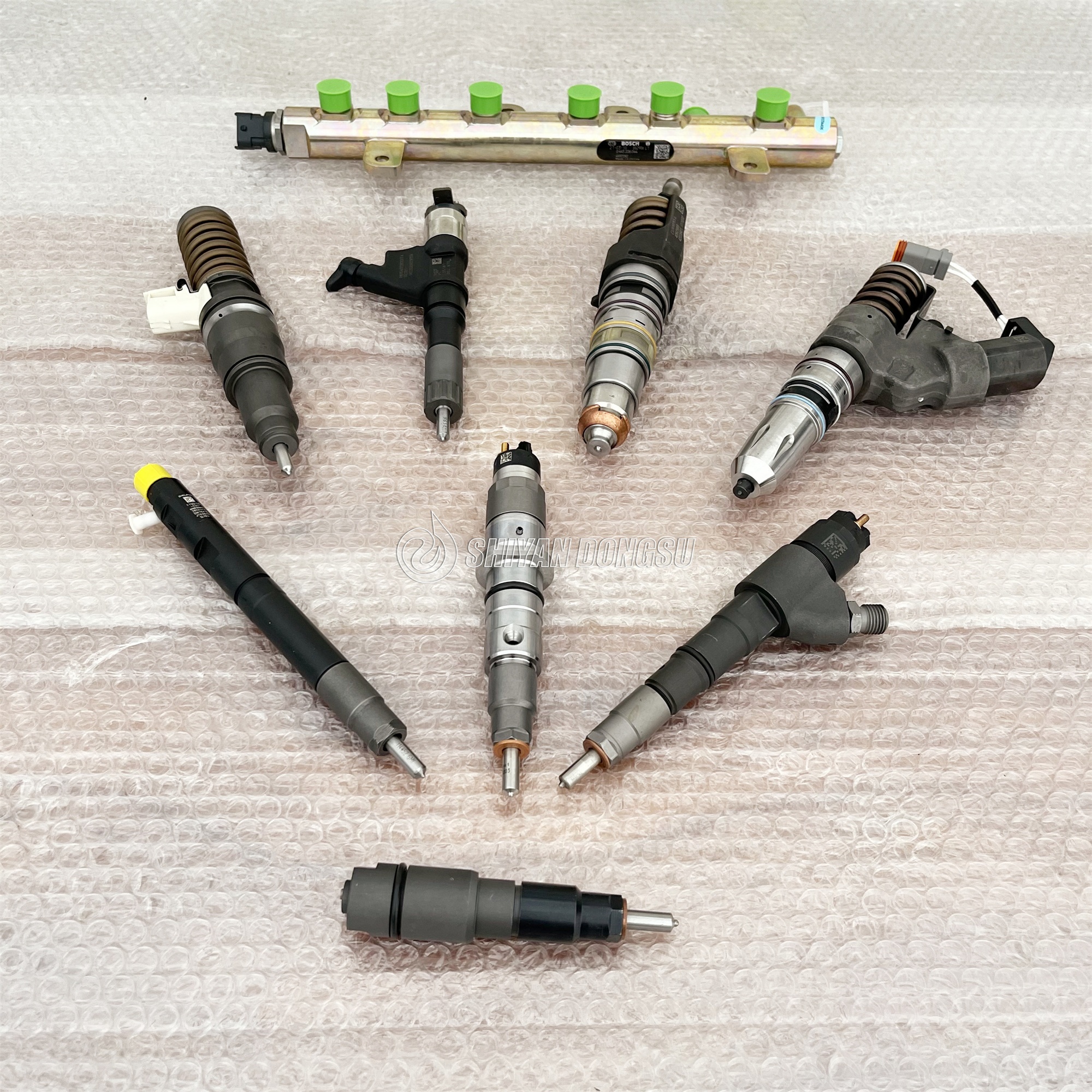 fuel injectors original 6BT diesel engine fuel injector nozzle 4948366 3283577 3283562