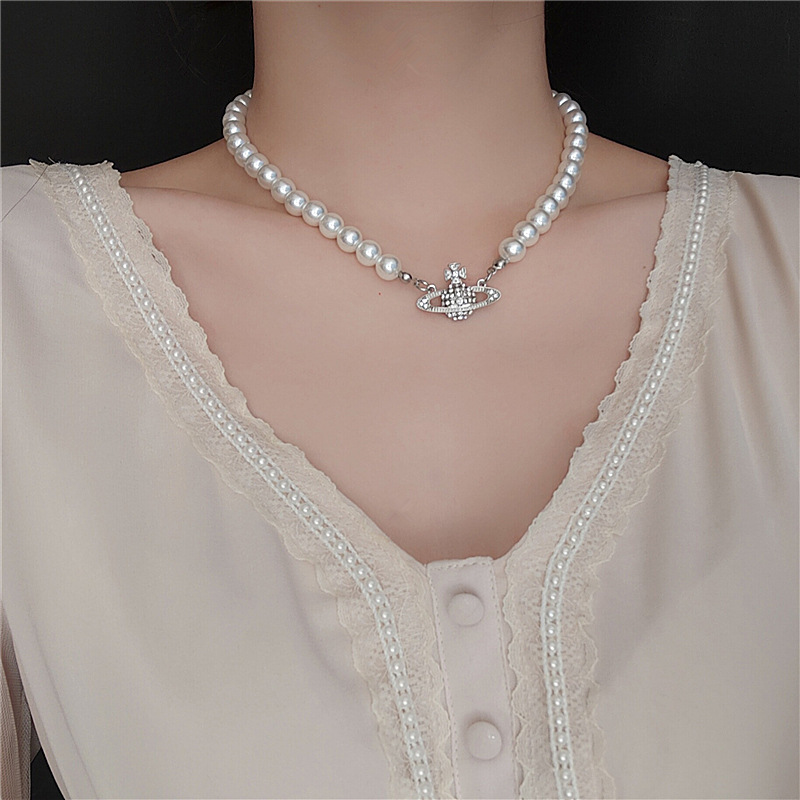 French Saturn Pearl Necklace Small Design Sense Temperament Web Celebrity Ins Collarbone Chain Hipster Choker Retro Fashion