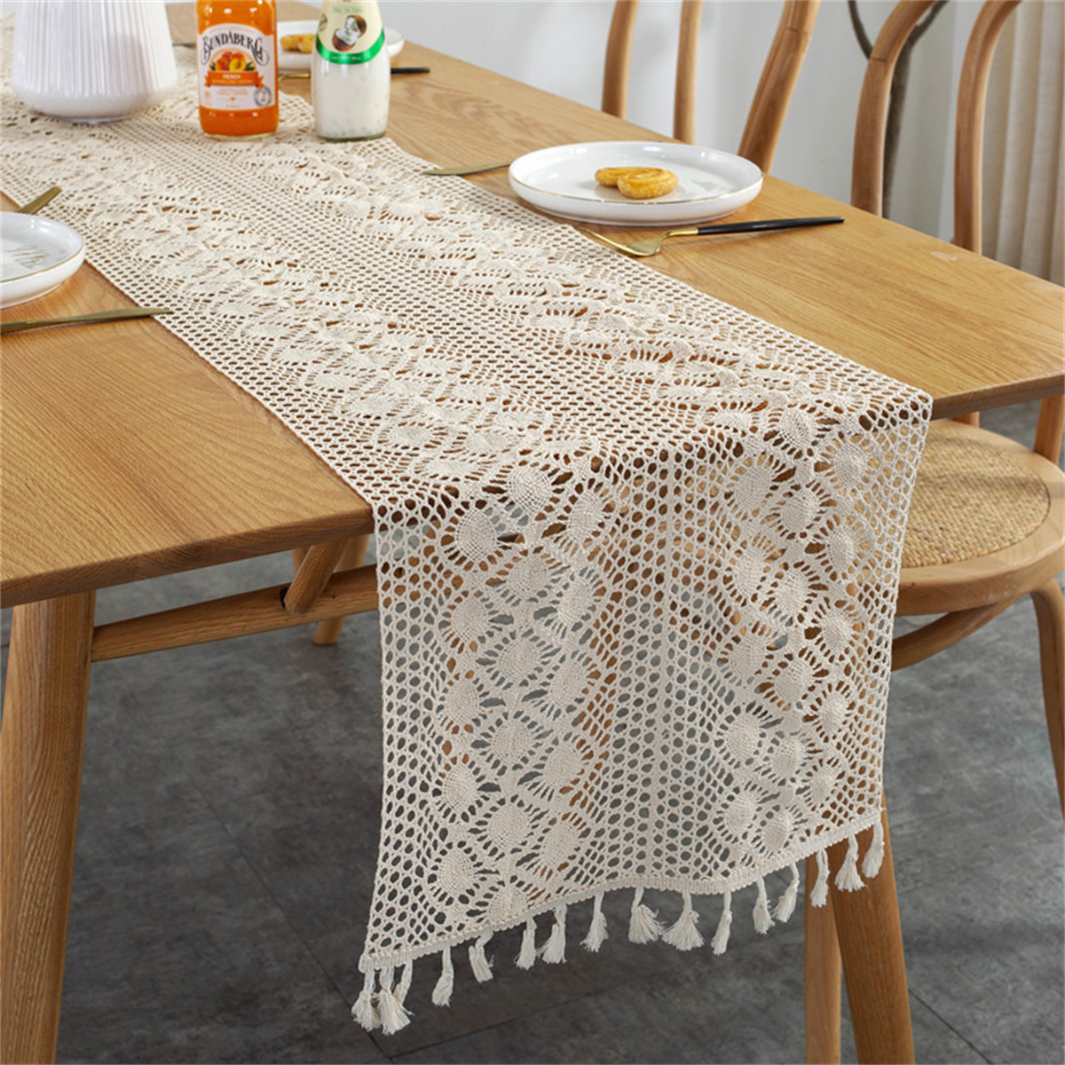 Vintage Table Runner Palace Lace Crochet Hollow Polyester-Cotton Tassel Placemat Meal