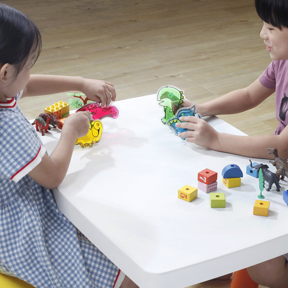 EN71 ASTM certified liquid gel filled shapes toys educational autism integration sensory toys kids plastic tactile dinosaur toys