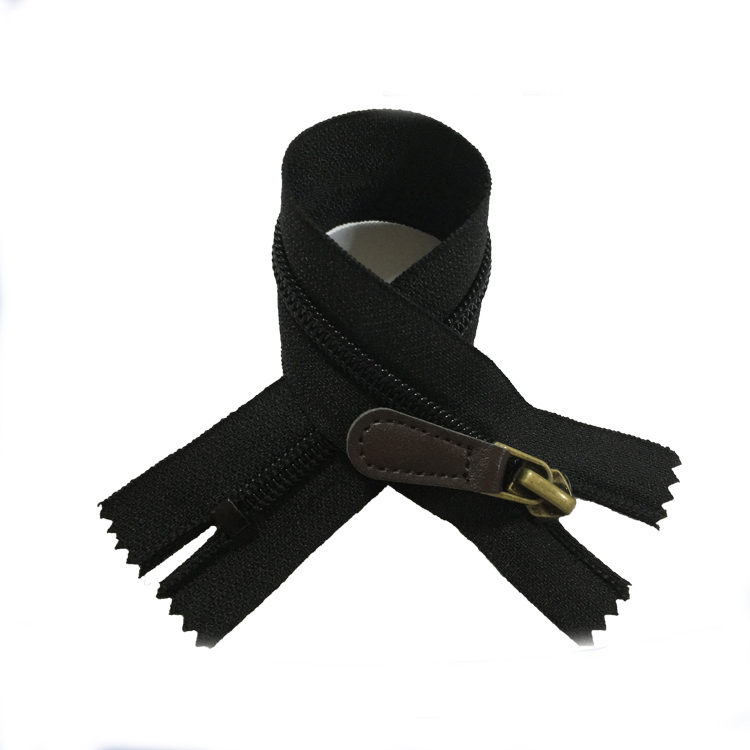 Customize Length Color 3#4#5#8# Pouch Black Tape With Bronze Puller Pet Nylon Zipper
