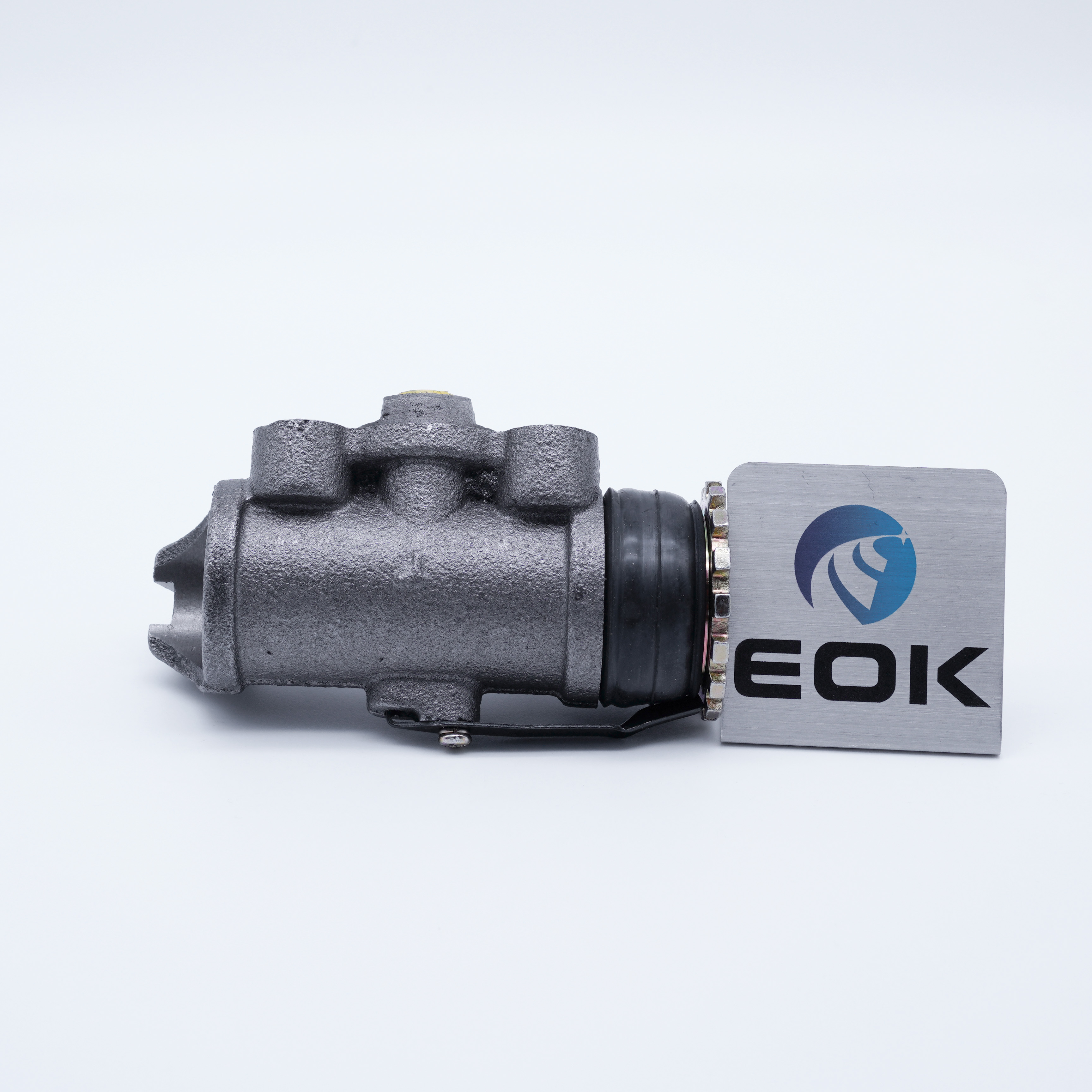 EOK Колесный тормозной цилиндр для MAZDA T3500 T4000 85- W025-26-410C
W025-26-410A
W025-26-410E
W025-26-410