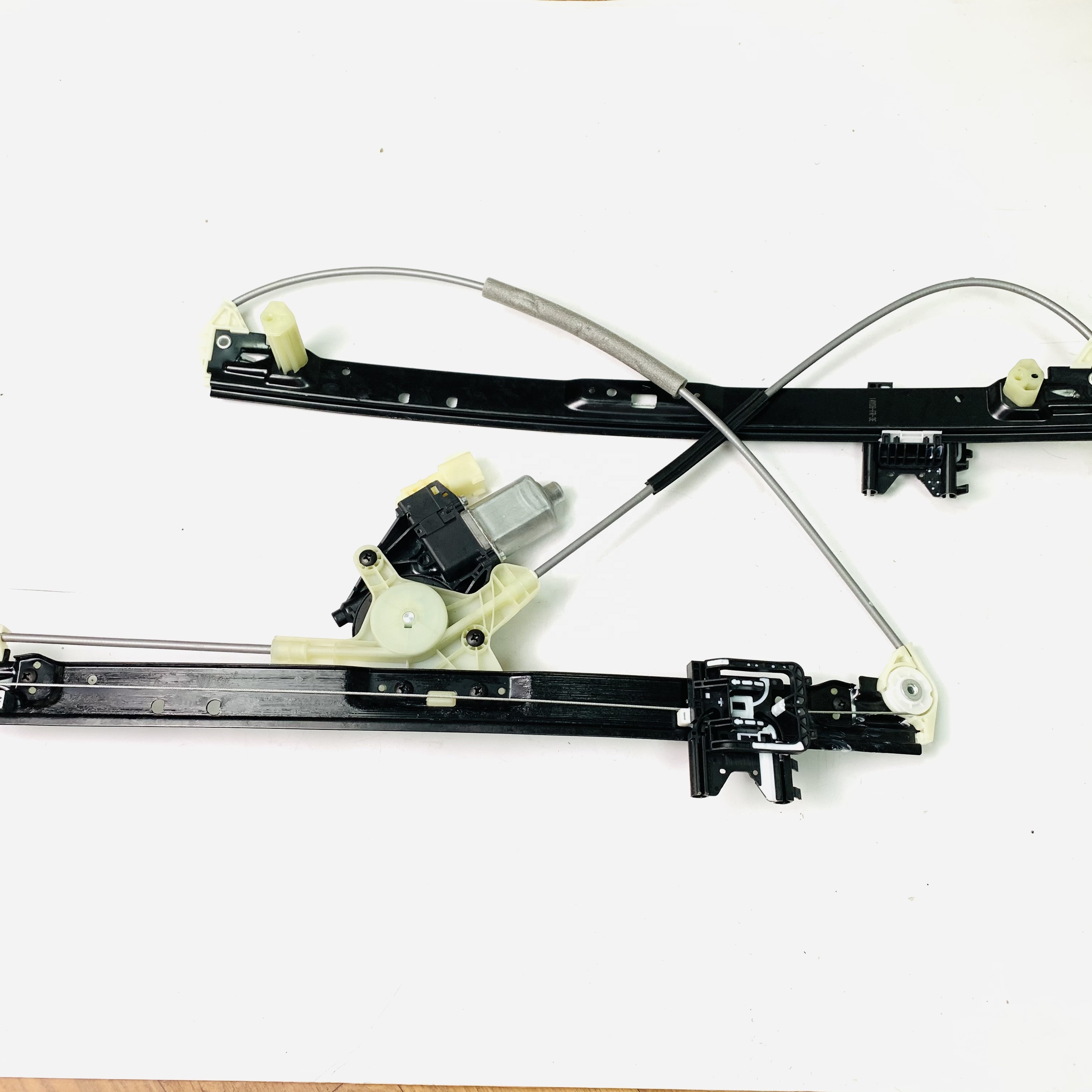 NEW WINDOW REGULATOR MOTOR FRONT RIGHT SIDE, FORD FIESTA MK6 3 DOOR 2002-2008