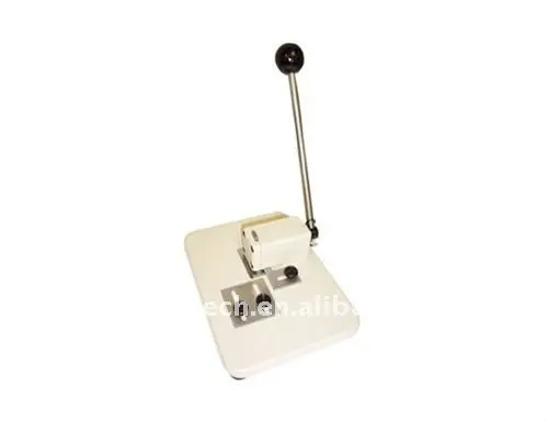 BRADY Slot Punch с регулируемыми направляющими центрирования 3943-1510