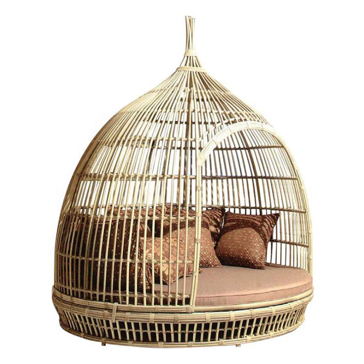 Rattan Day Bed