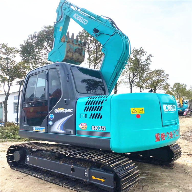 Б/у оригинальный гусеничный экскаватор Kobelco SK75. Хороший б/у импортный гусеничный экскаватор Kobelco SK70.SK60.SK215