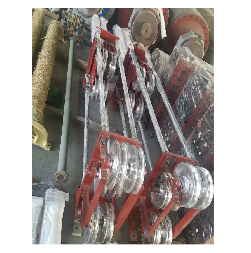 Tensioning device of paper guide pulley for paper industry