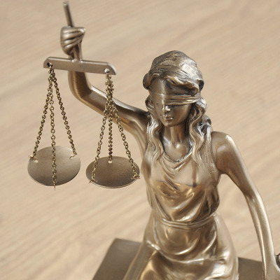 Justice god модель изделия из смолы Оптом Уникальные латунные закладки для украшения спальни