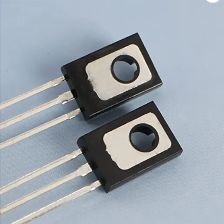 ТРАНЗИСТОР DIP 2SD882 AZ JM TO126 SOT32 полупроводник 40 в 3 А транзистор NPN Silicon 3Pin 200 шт 2sd882 транзистор
