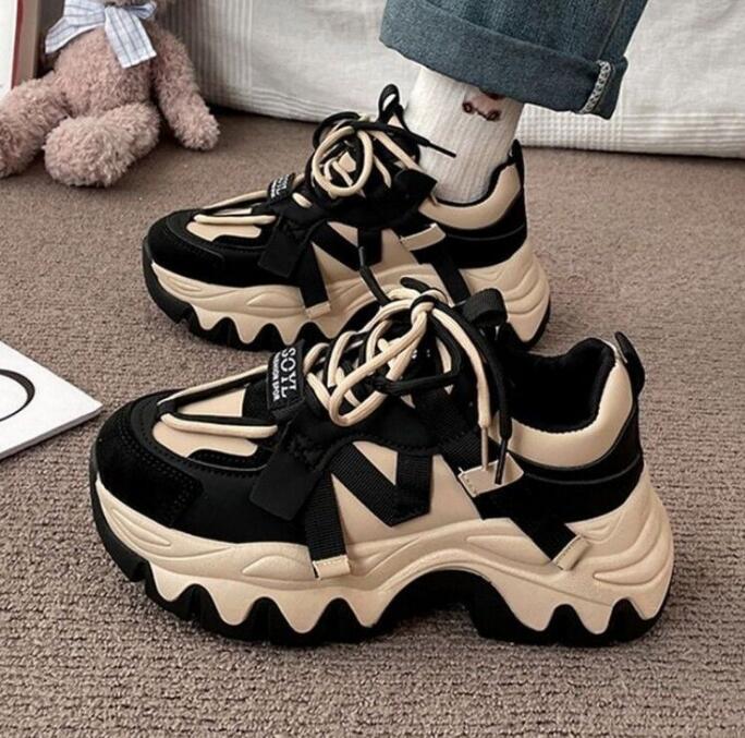Wholesale Summer New Arrival Women Lace-up Casual Shoes Sneakers Thick Soled Bottom Black Sports Shoes