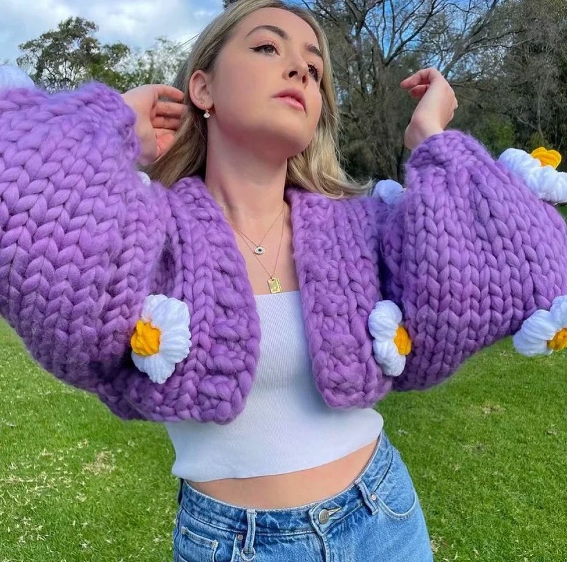 New women's autumn and winter hand-crocheted knitted jacket loose jacquard embroidery women's sweater cardigan
