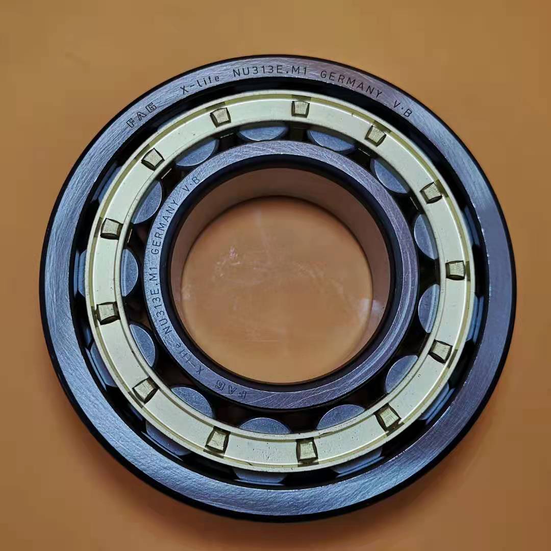Wholesale factory price and fast delivery cylindrical roller bearing NU313 M1C3