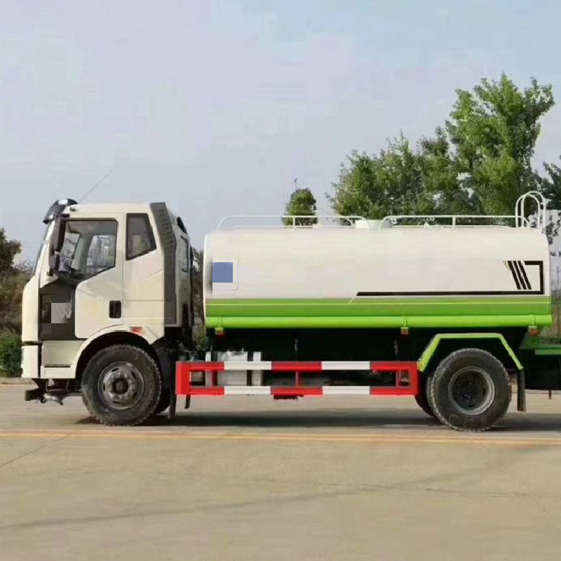 High Quality Water Sprinkler Truck Large Capacity Volume 11000L Watering Tank Truck