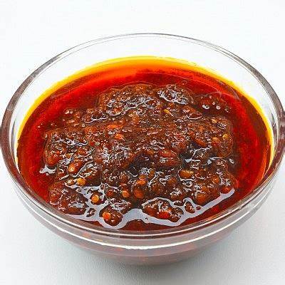 Hot Selling Chinese Food Rice Dressing Chili Crisp Sauce Delicious Organic red Oil Chili Sauce