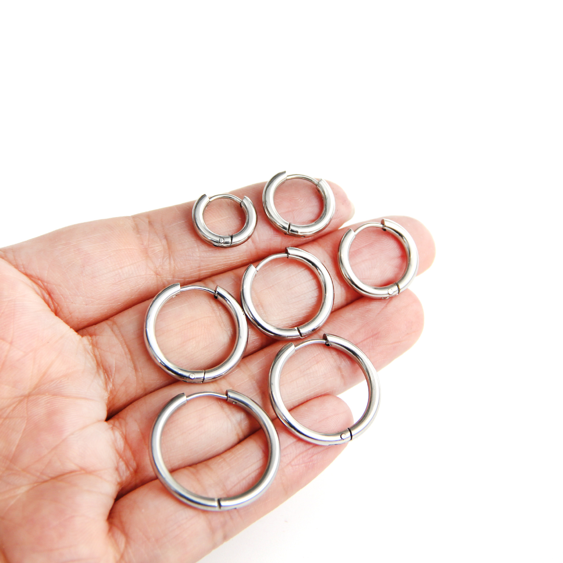 Men stainless steel earrings simple personality show face thin Earrings titanium steel ear buckle Ring Round Earrings for women