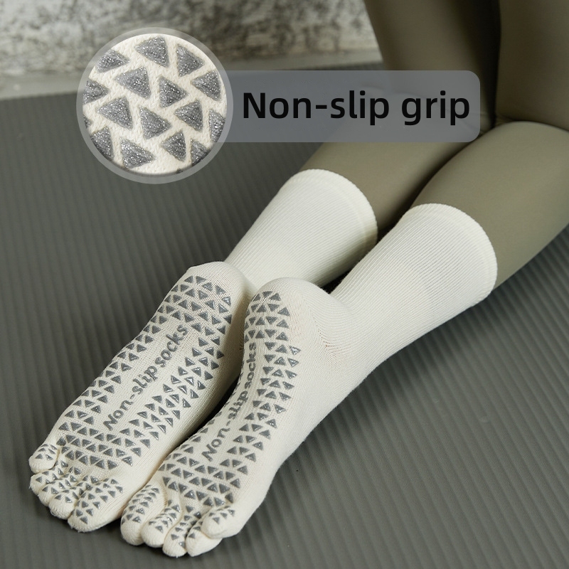 Wholesale Solid Color Anti-Slip Sports Socks Mid-Calf Breathable Five Fingers Toe Socks Gym Training Yoga Pilates Grip Socks