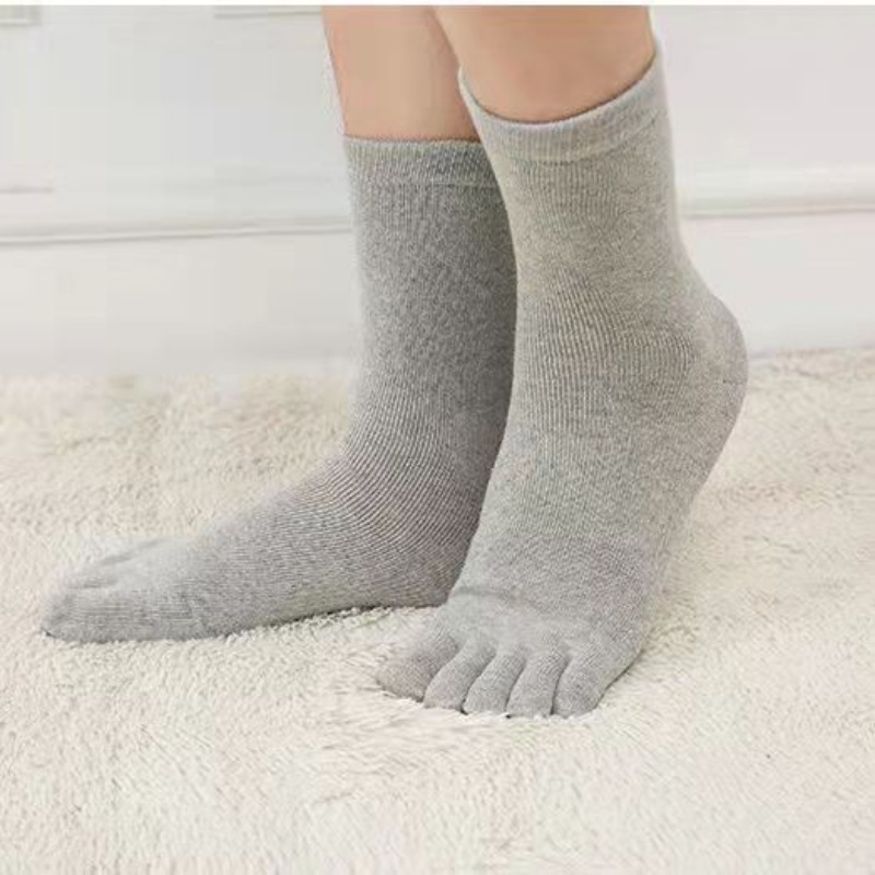 Custom Logo Five-Toe Cotton Grip Socks High-Ankle Crew Toe Sport Socks Winter Knitted High Quality Classic Five Fingers Socks