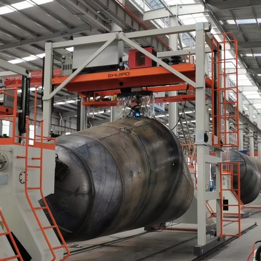 Transport trailer and truck mounted tank girth and longitudinal seam welding machine