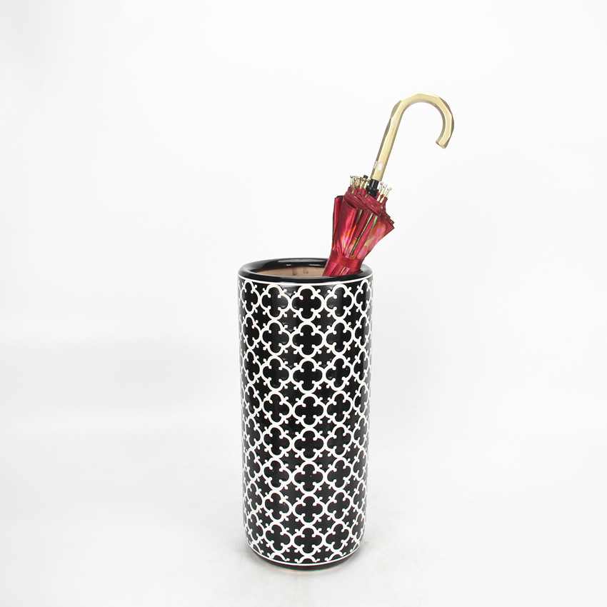 Fancy wholesale black outdoor umbrella holder ceramic umbrella stand