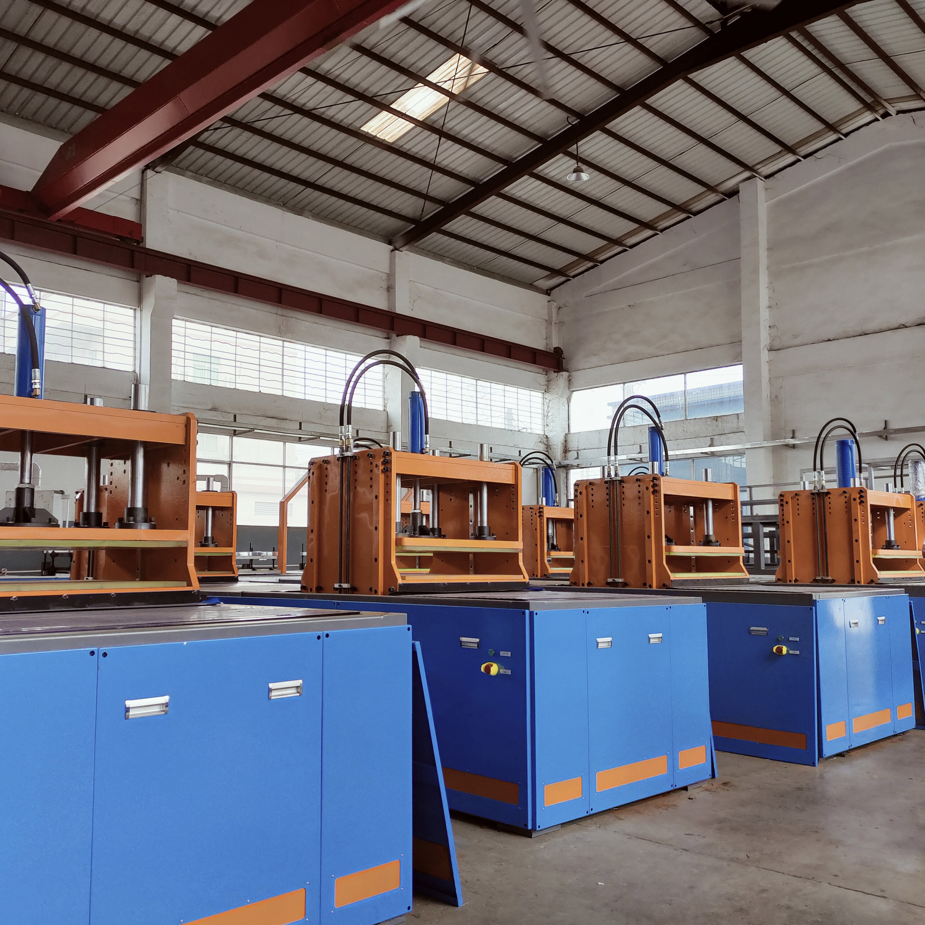 30 Tons Pultrusion Machine Servo Motor Configuration Energy-saving for production