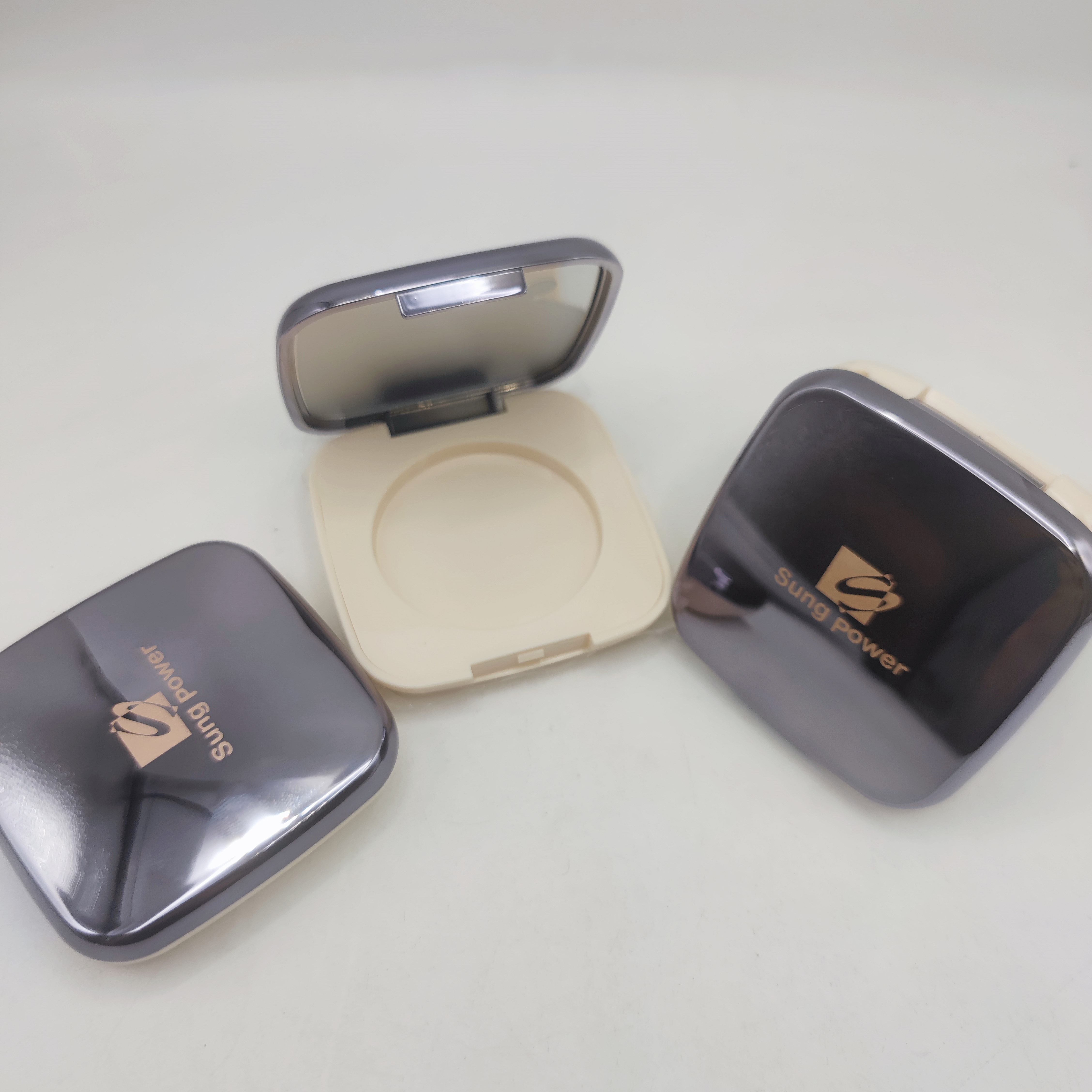 Single Color Square Shape Eyeshadow & Blush Container 65mm Cute Compact Empty Golden ABS Makeup Case Durable 4G Plastic Case