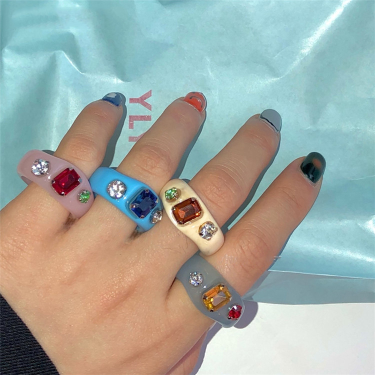 Vintage Design Transparent Colorful Crystal Irregular Geometry Rhinestone Resine Acrylic Rings for Women Party